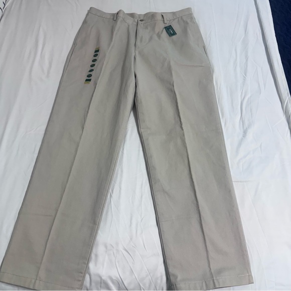L.L.Bean Men’s Casual Flannel-Lined Light Khakis, 38 x 34, NWT - Picture 1 of 9